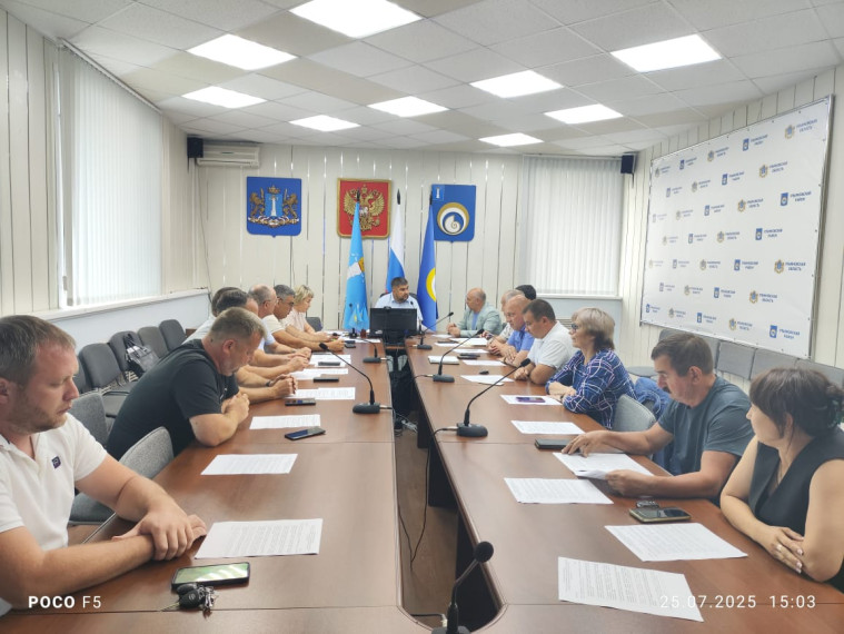 Состоялось заседение Совета депутатов Ишеевского городского поселения. Состоялось заседение Совета депутатов Ишеевского городского поселения.